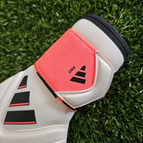 Guanti da portiere Adidas Copa Pro Solar Energy cinturino