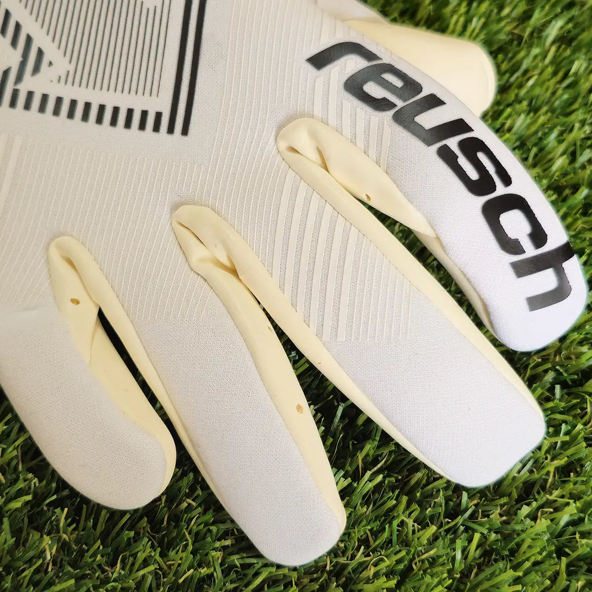 Guanti da portiere Reusch Fastgrip Gold X dita dorso