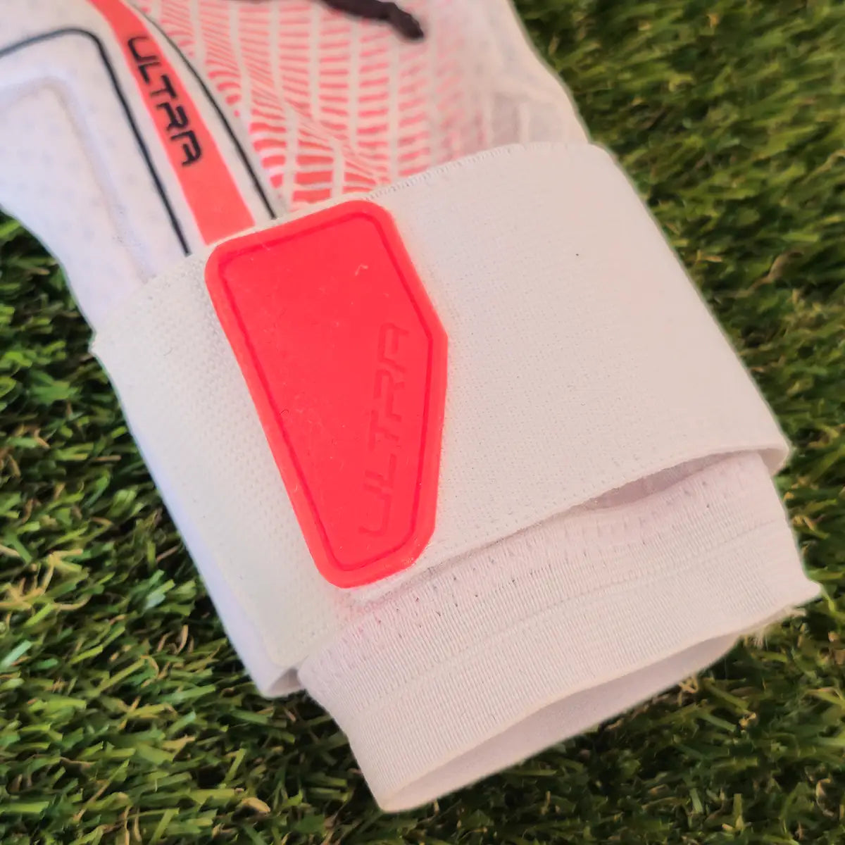 Guanti da portiere Puma Ultra Ultimate Hybrid Unlimited cinturino